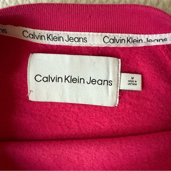 Calvin Klein Bright Pink Cotton Blend‎ Sweatshirt Size Medium - Picture 4 of 7